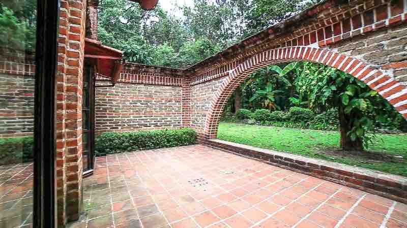 sanbuenaventuradeatitlan.com, Hotel San Buenaventura de Atitlan, Guatemala. Lodgings Entrerrios