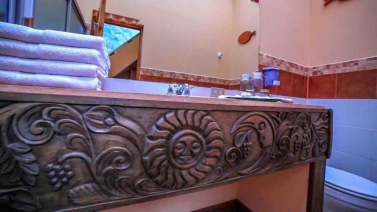 sanbuenaventuradeatitlan.com, Hotel San Buenaventura de Atitlan, Guatemala. Lodgings Plaza de La Cruz