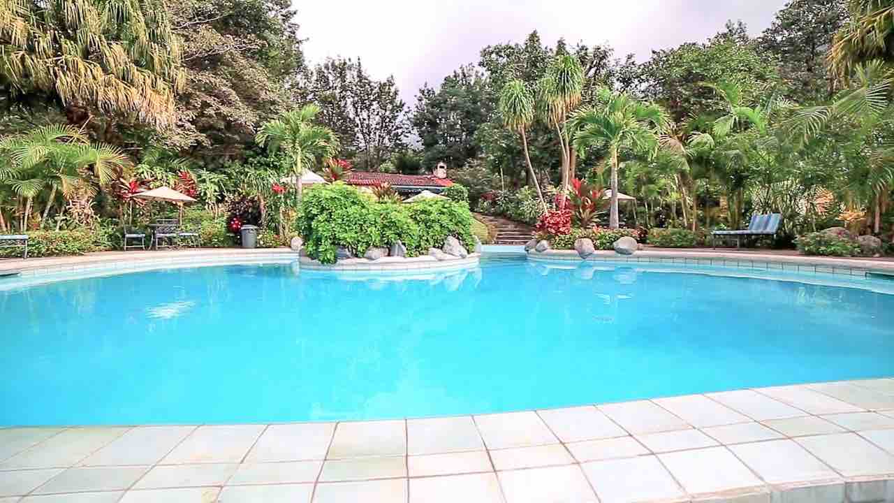 sanbuenaventuradeatitlan.com, Hotel San Buenaventura de Atitlan, Guatemala. Pool Sauna Jacuzzi and Massages
